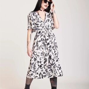 Midnight hour midi dress size large